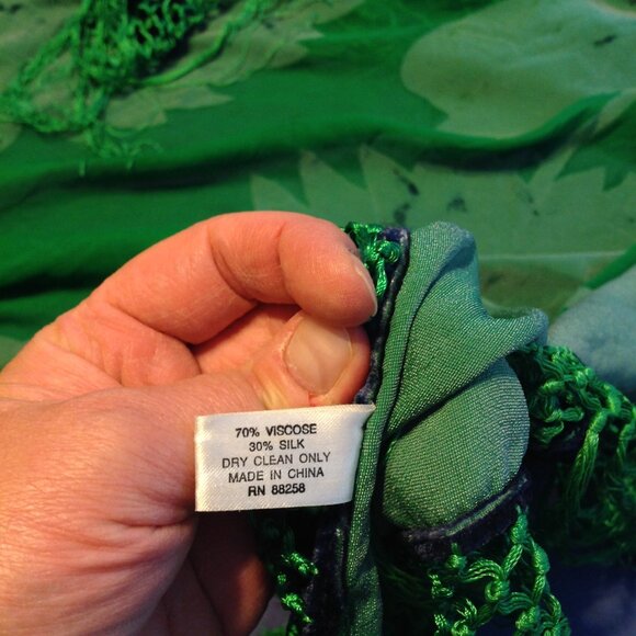 Stunning Aris A Silk Velvet Sunflowers Blue Green Tassel Edge Square Wrap Scarf - Picture 15 of 16